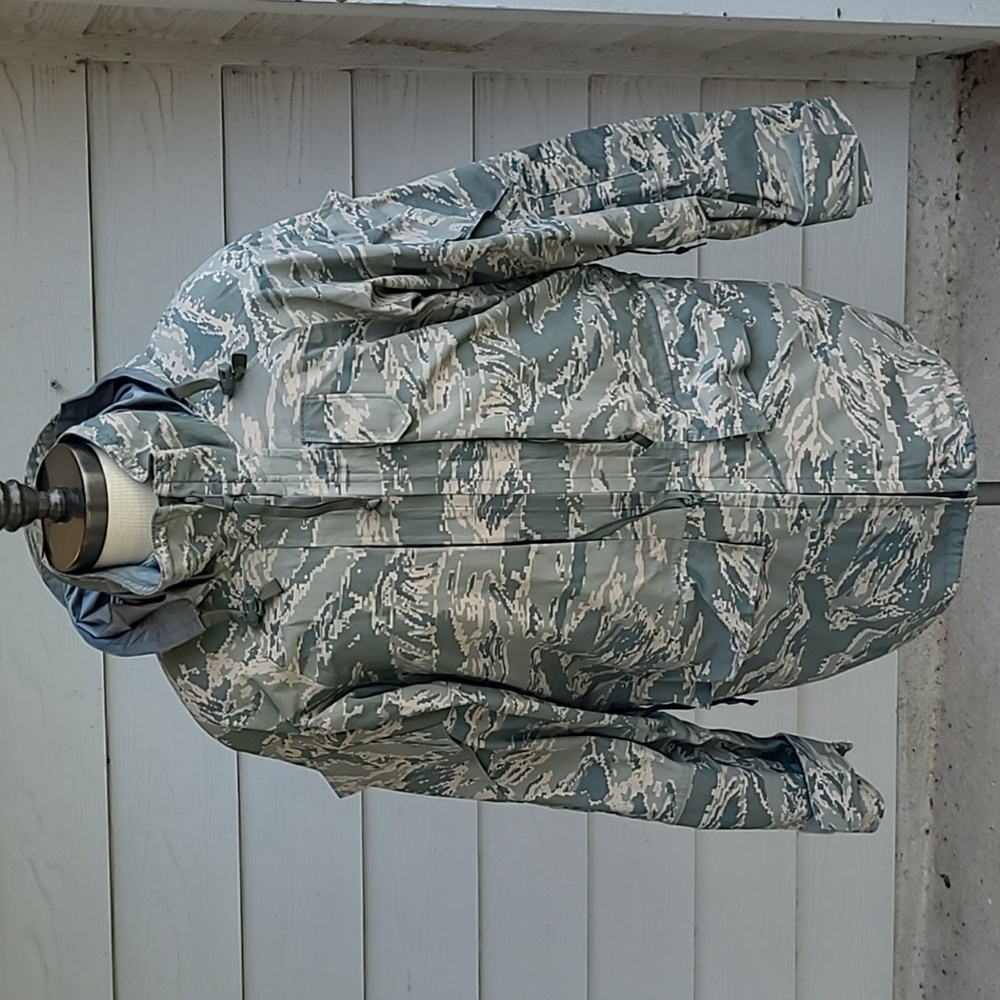 TENNIER INDUSTRIES Military Issued Air Force Tiger Stripe‎ Camo Sz M Reg Jacket
